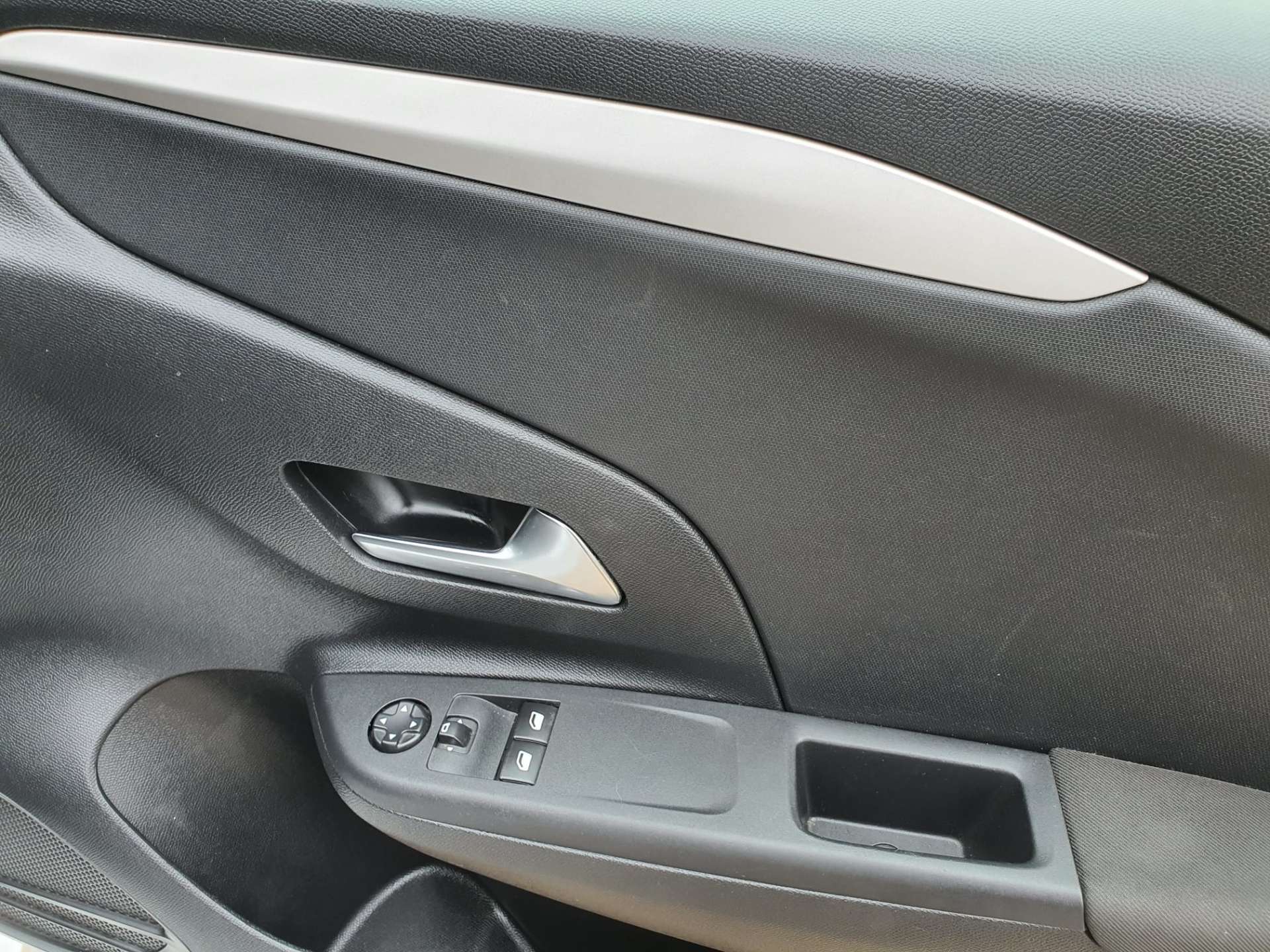 
								Vauxhall Corsa 1.2 Corsa SE 5dr full									