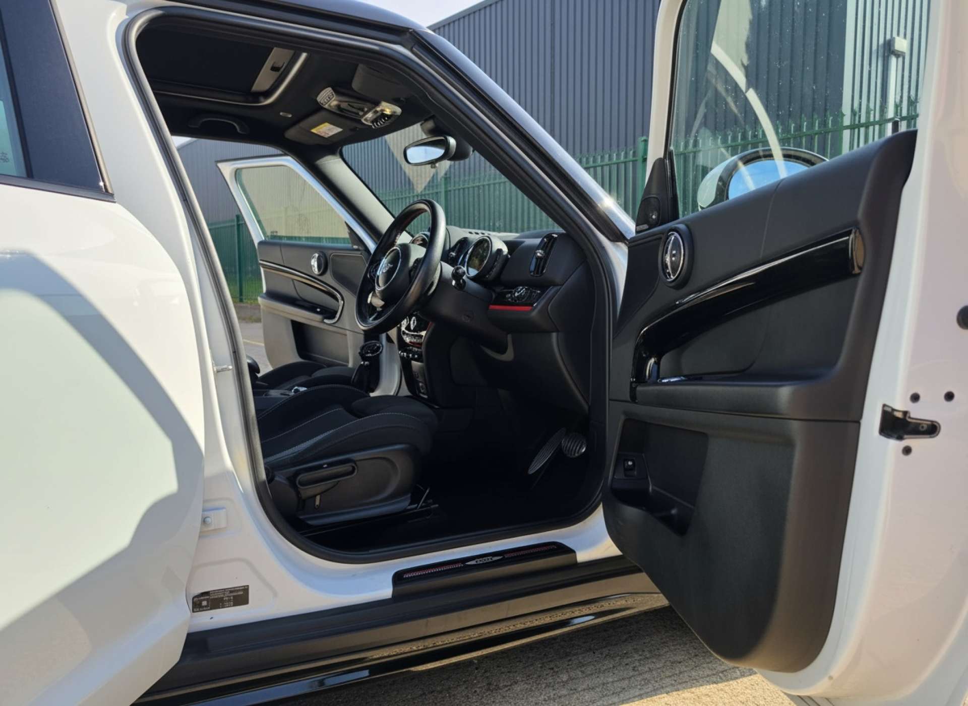 
								MINI COUNTRYMAN 1.5 Countryman Cooper S E ALL4 Sport Auto 4WD 5dr full									