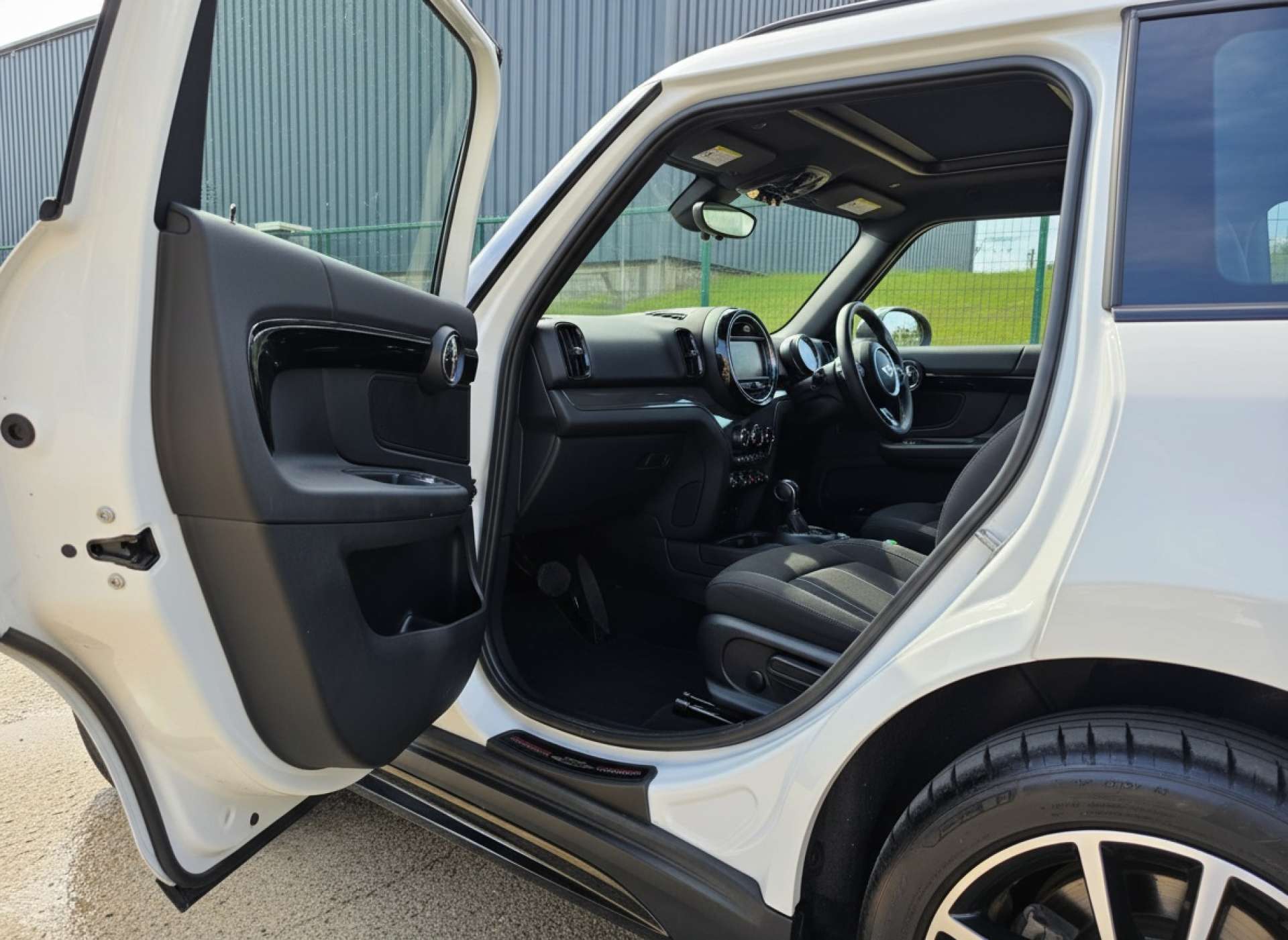 
								MINI COUNTRYMAN 1.5 Countryman Cooper S E ALL4 Sport Auto 4WD 5dr full									