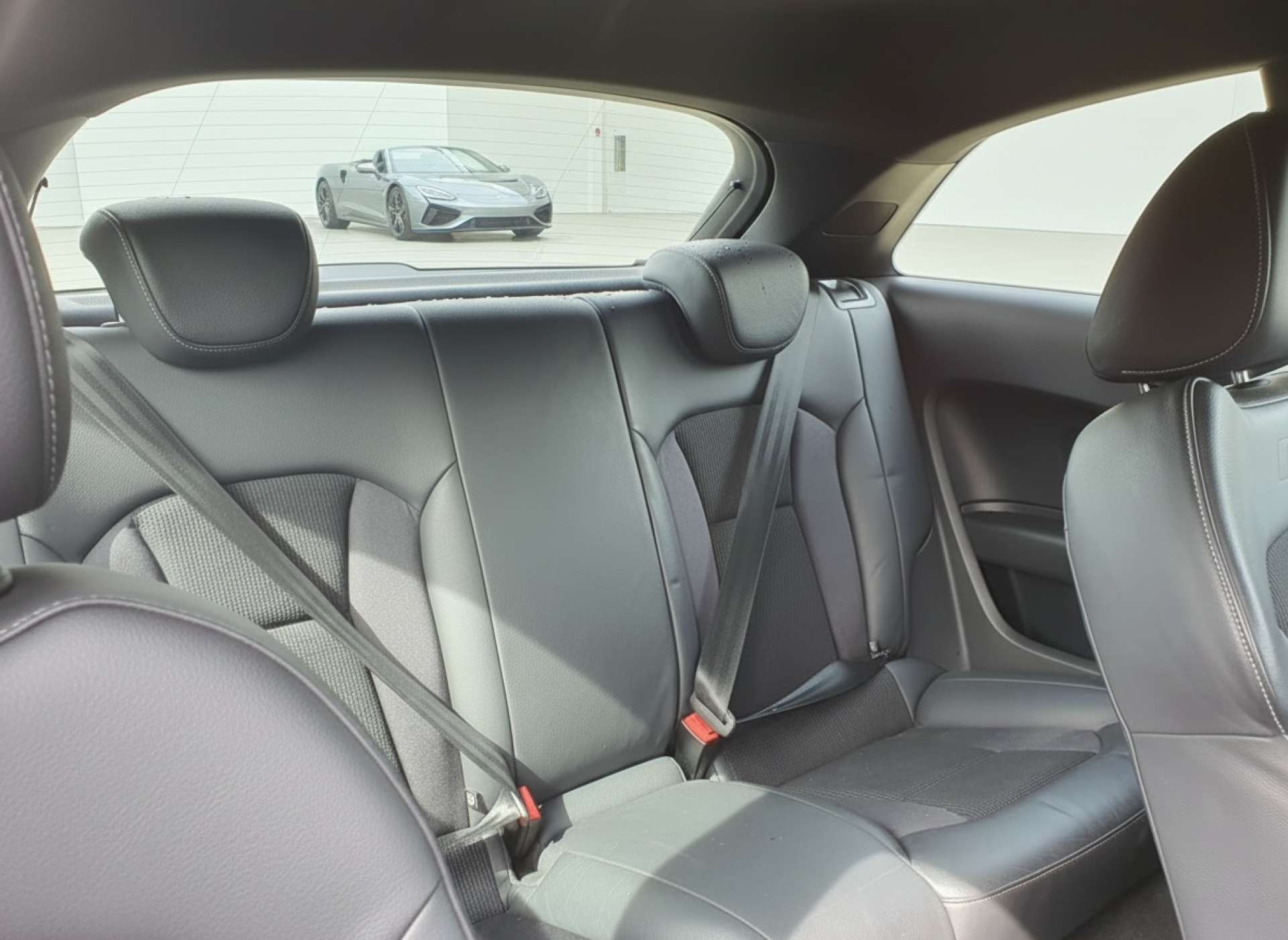 
								Audi A1 1.4 A1 S Line Style Edition TFSI 3dr full									