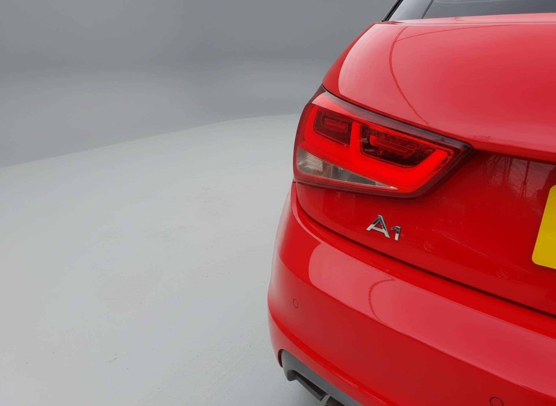 
								Audi A1 1.4 A1 S Line Style Edition TFSI 3dr full									
