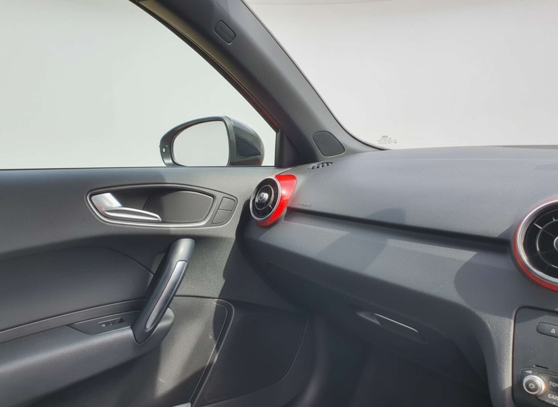 
								Audi A1 1.4 A1 S Line Style Edition TFSI 3dr full									