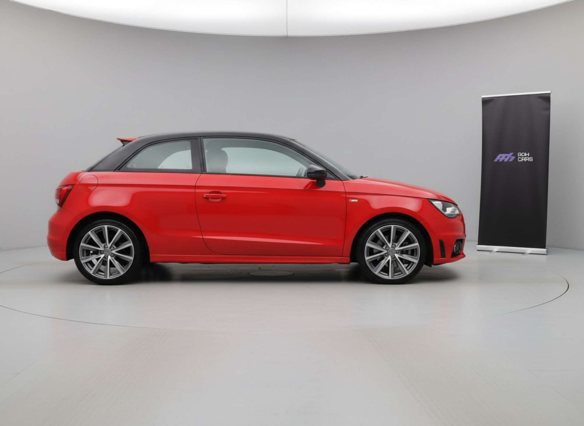 
								Audi A1 1.4 A1 S Line Style Edition TFSI 3dr full									