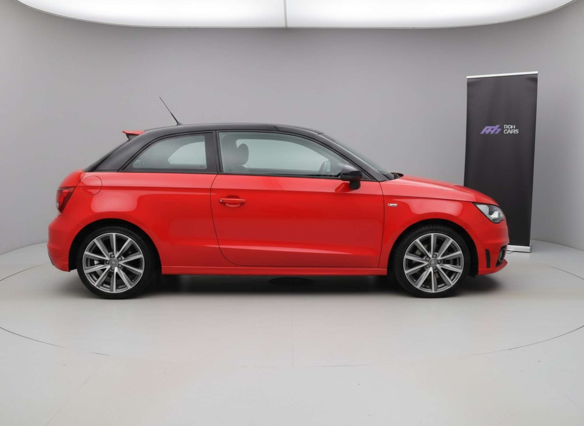 
								Audi A1 1.4 A1 S Line Style Edition TFSI 3dr full									