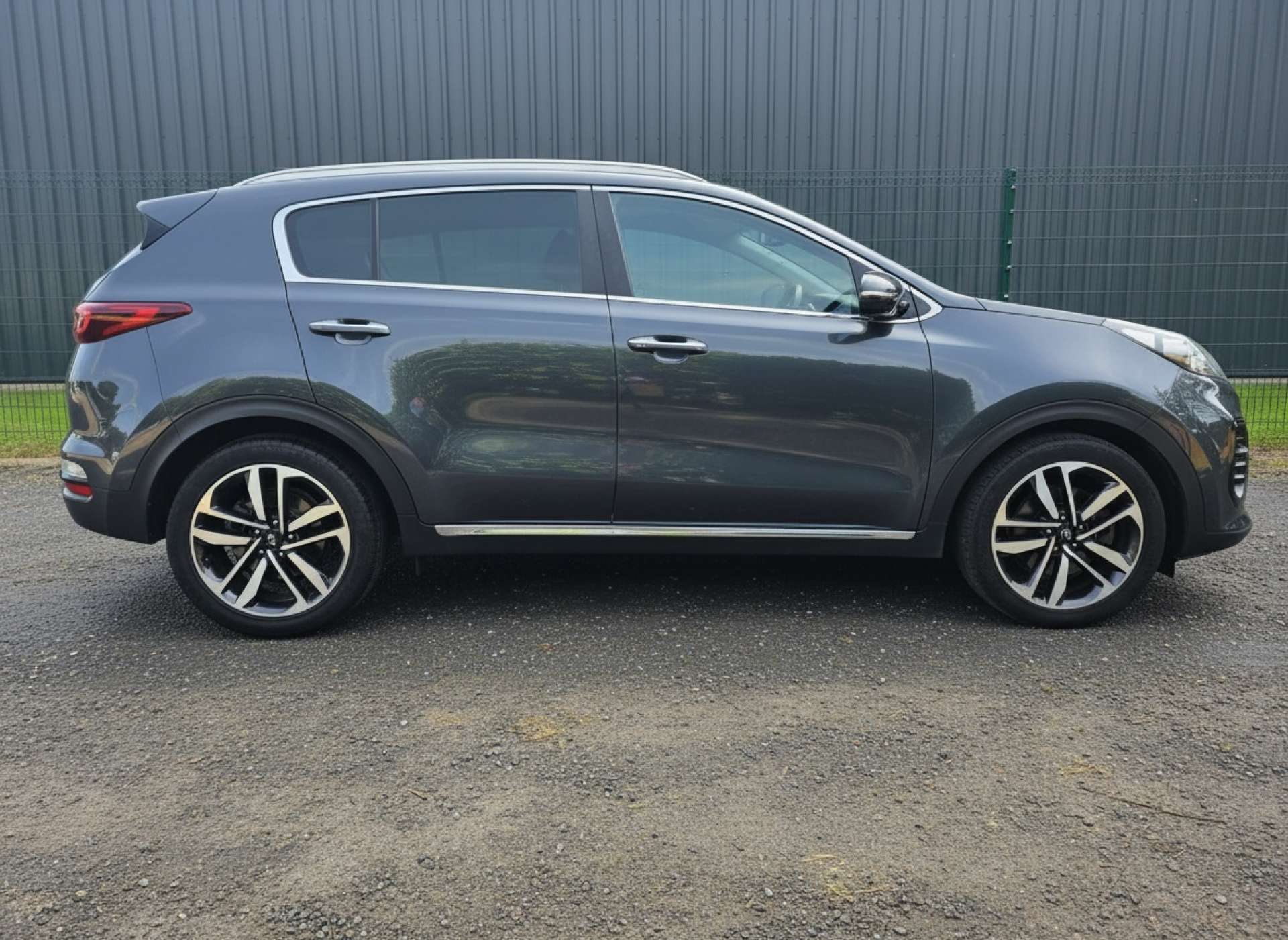 
								Kia SPORTAGE 1.6 Sportage 4 CRDi ISG Semi-Auto 5dr full									
