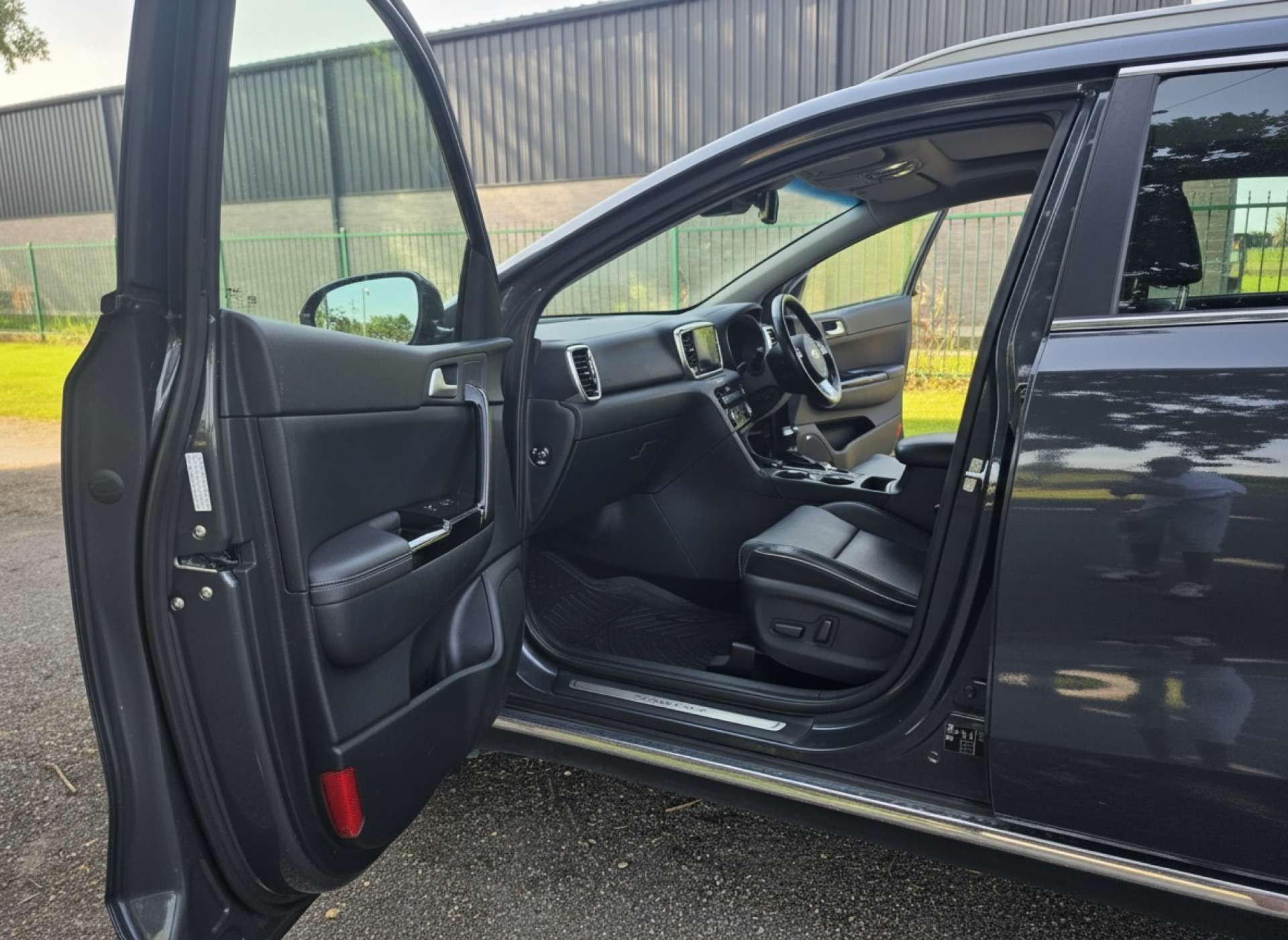 
								Kia SPORTAGE 1.6 Sportage 4 CRDi ISG Semi-Auto 5dr full									