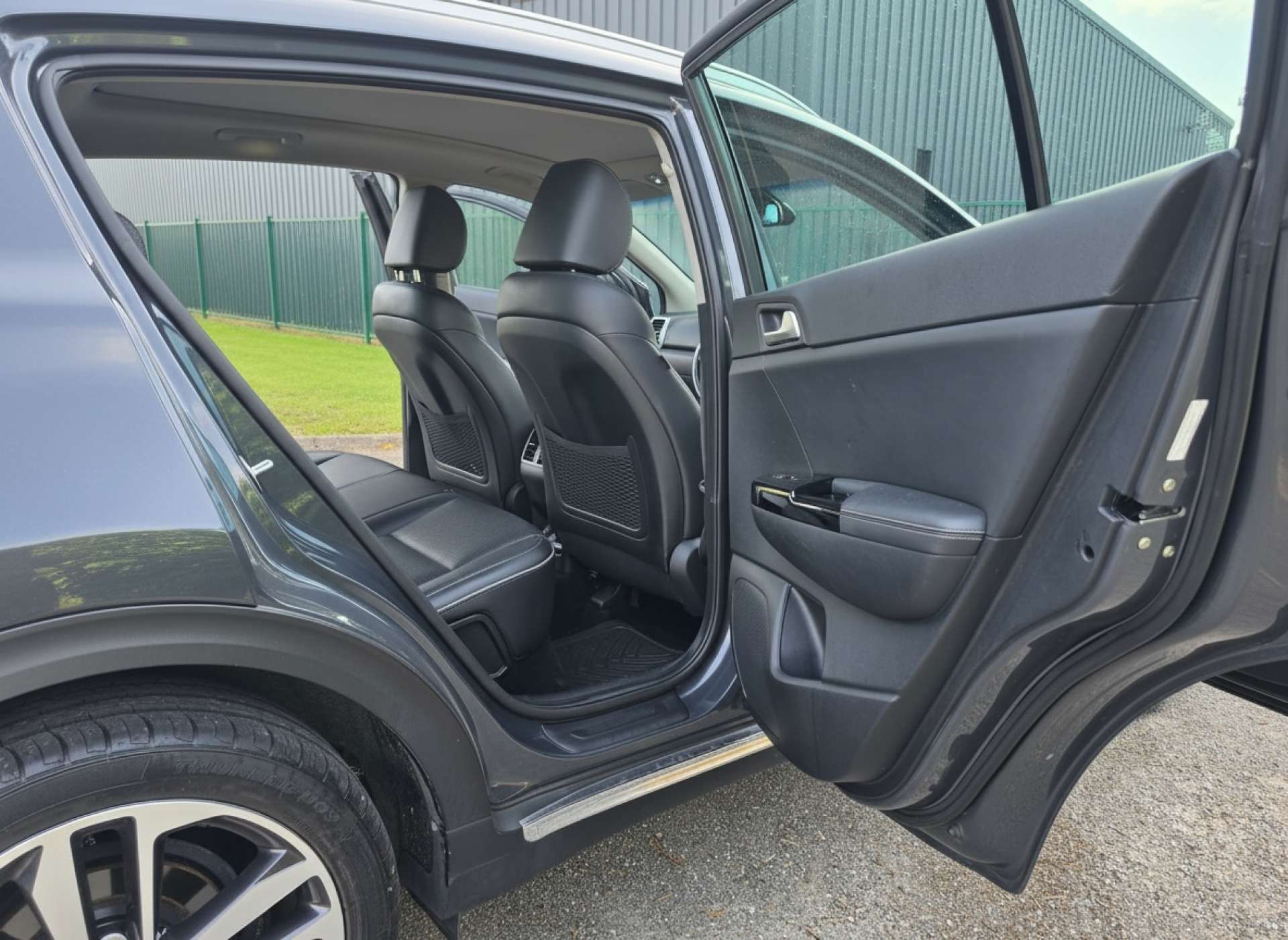 
								Kia SPORTAGE 1.6 Sportage 4 CRDi ISG Semi-Auto 5dr full									