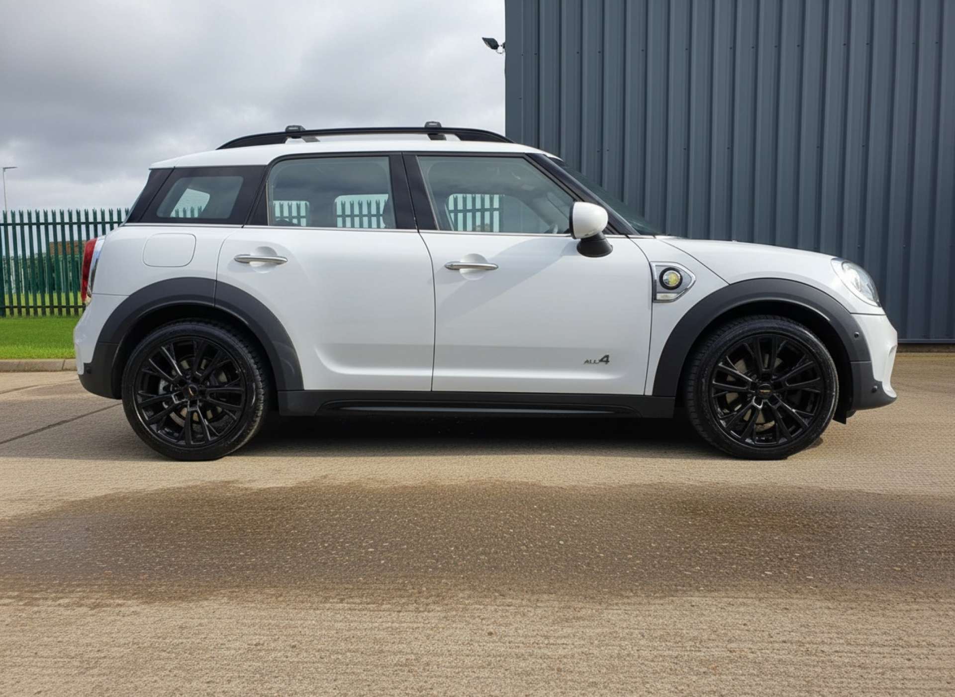 
								MINI COUNTRYMAN 1.5 Countryman Cooper S E ALL4 Sport Auto 4WD 5dr full									