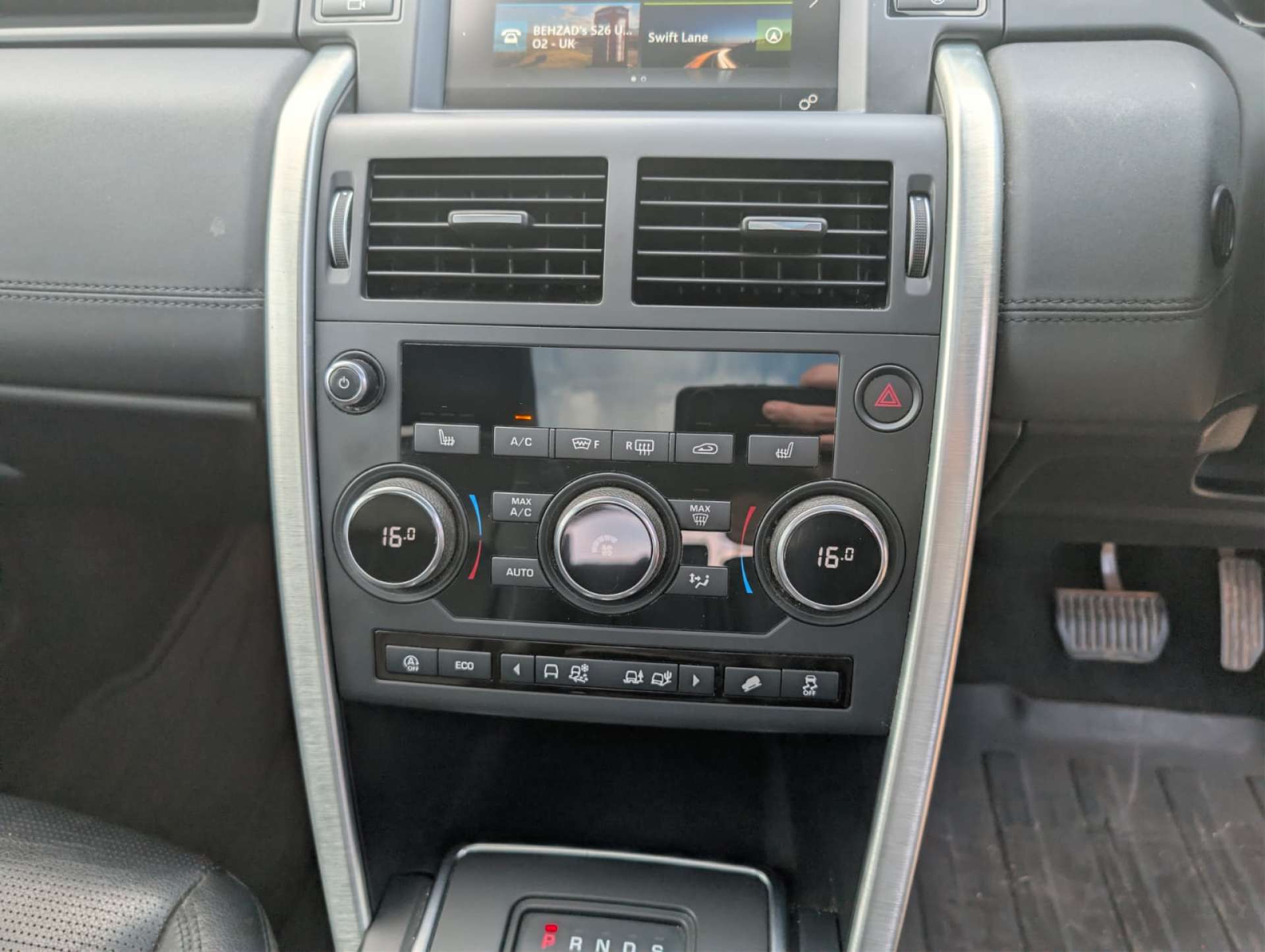 
								Land Rover DISCOVERY SPORT 2.0 Discovery Sport HSE TD4 Auto 4WD 5dr full									