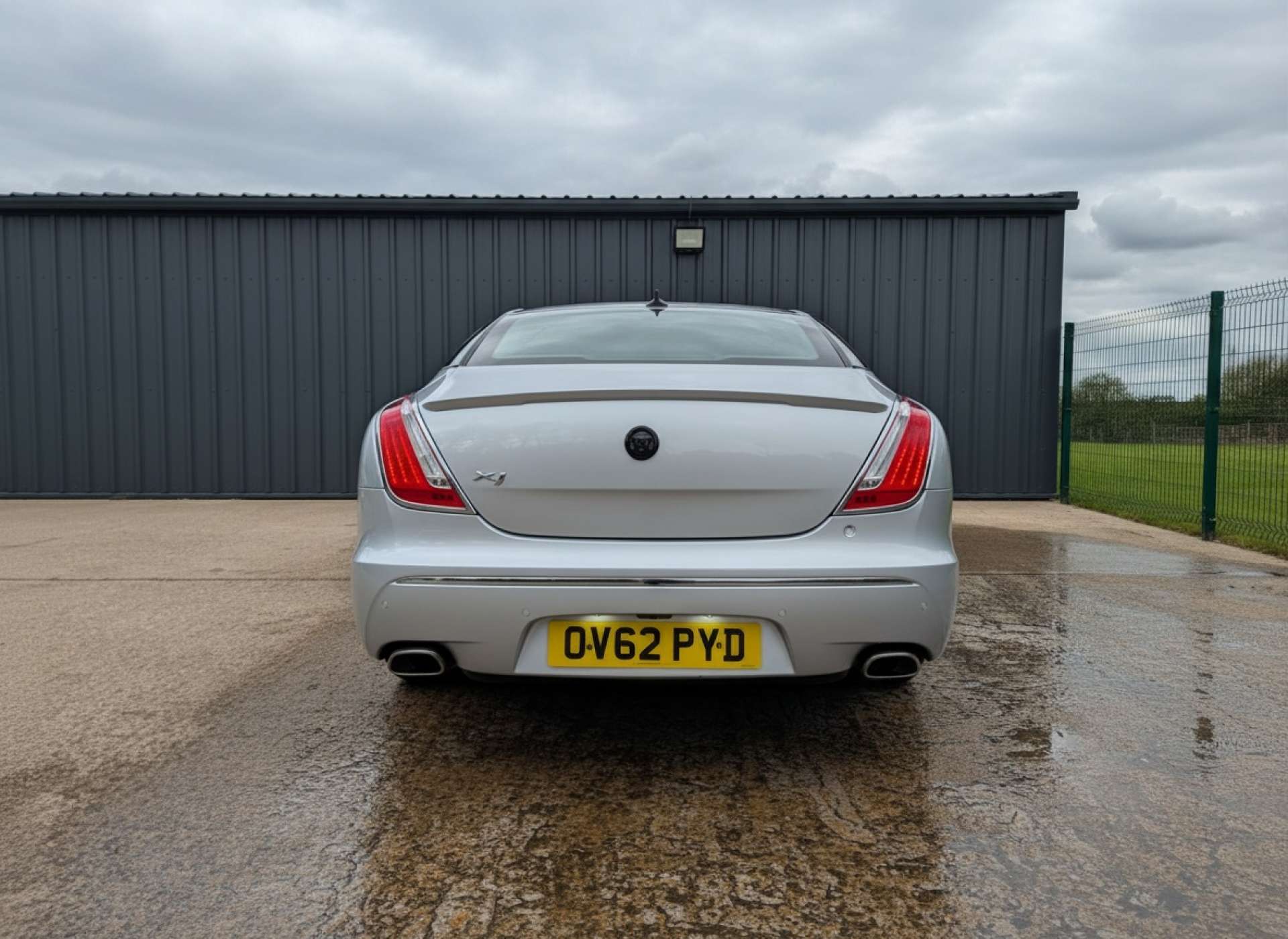 
								JAGUAR XJ 3.0 XJ Portfolio V6 D Auto 4dr full									