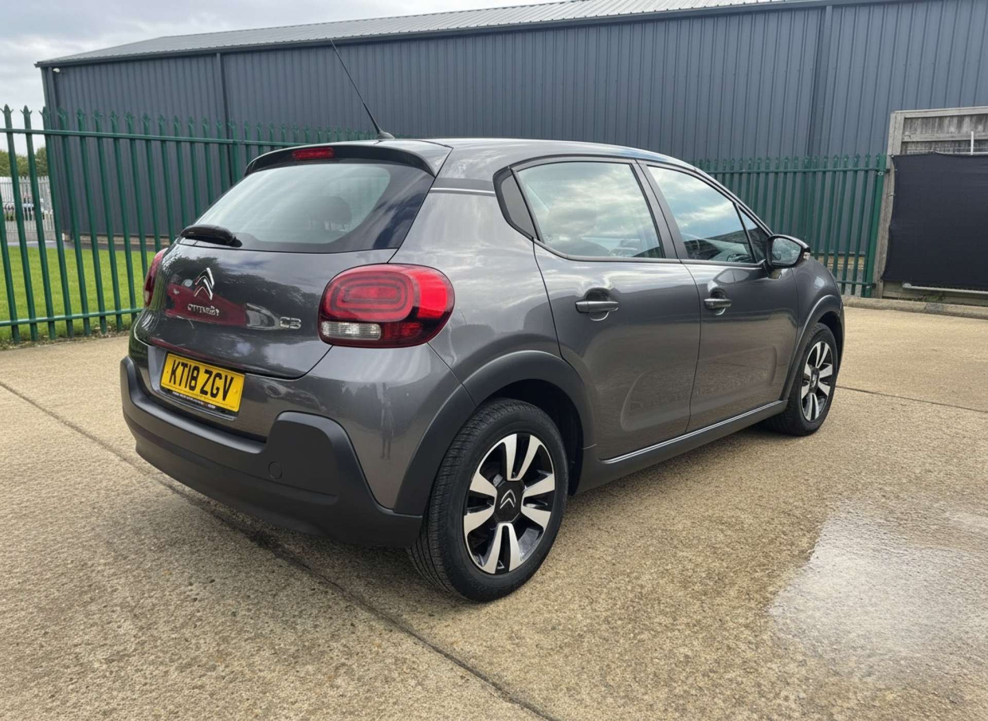 
								CITROEN C3 1.2 C3 Feel PureTech 5dr full									