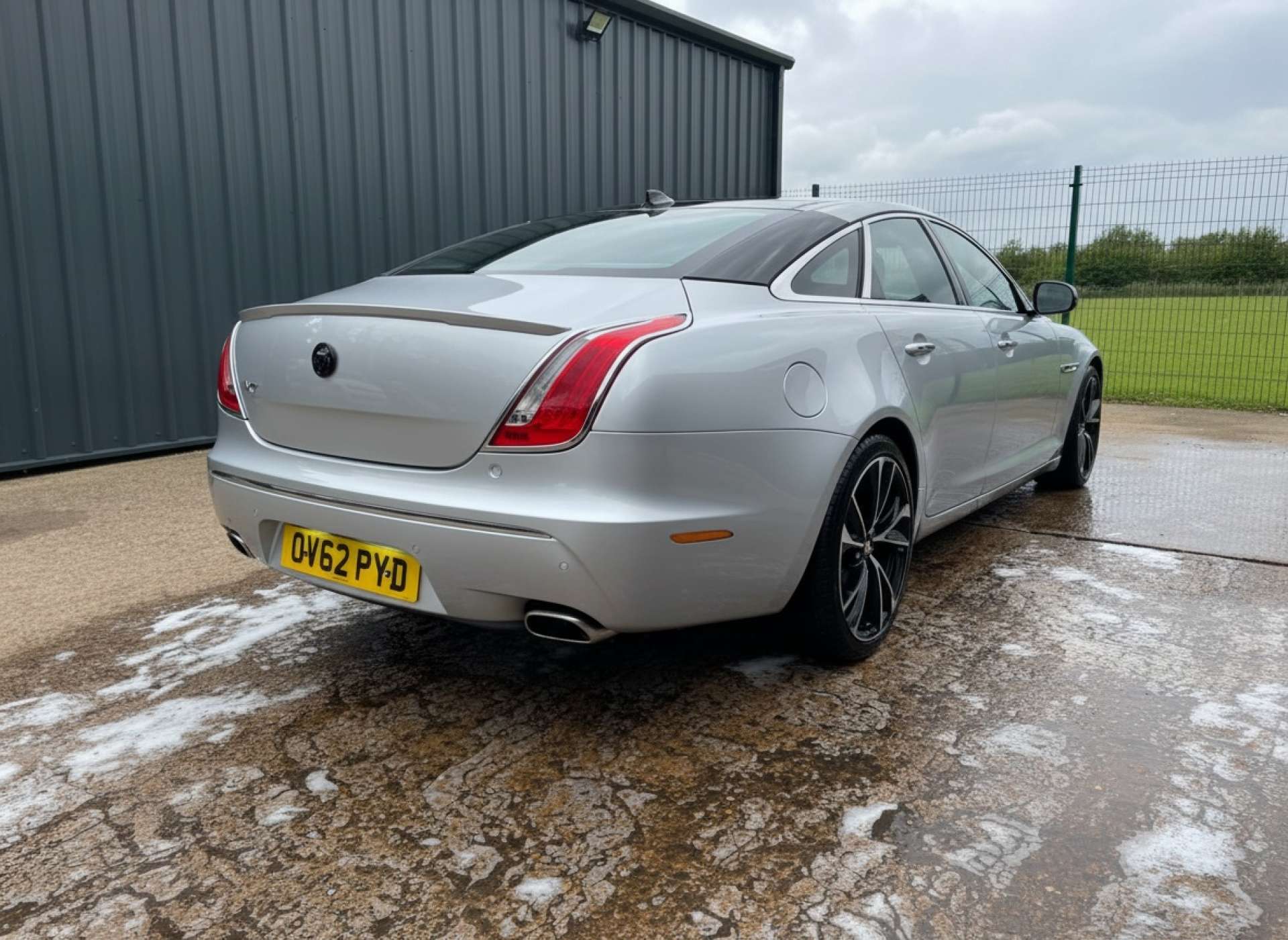 
								JAGUAR XJ 3.0 XJ Portfolio V6 D Auto 4dr full									