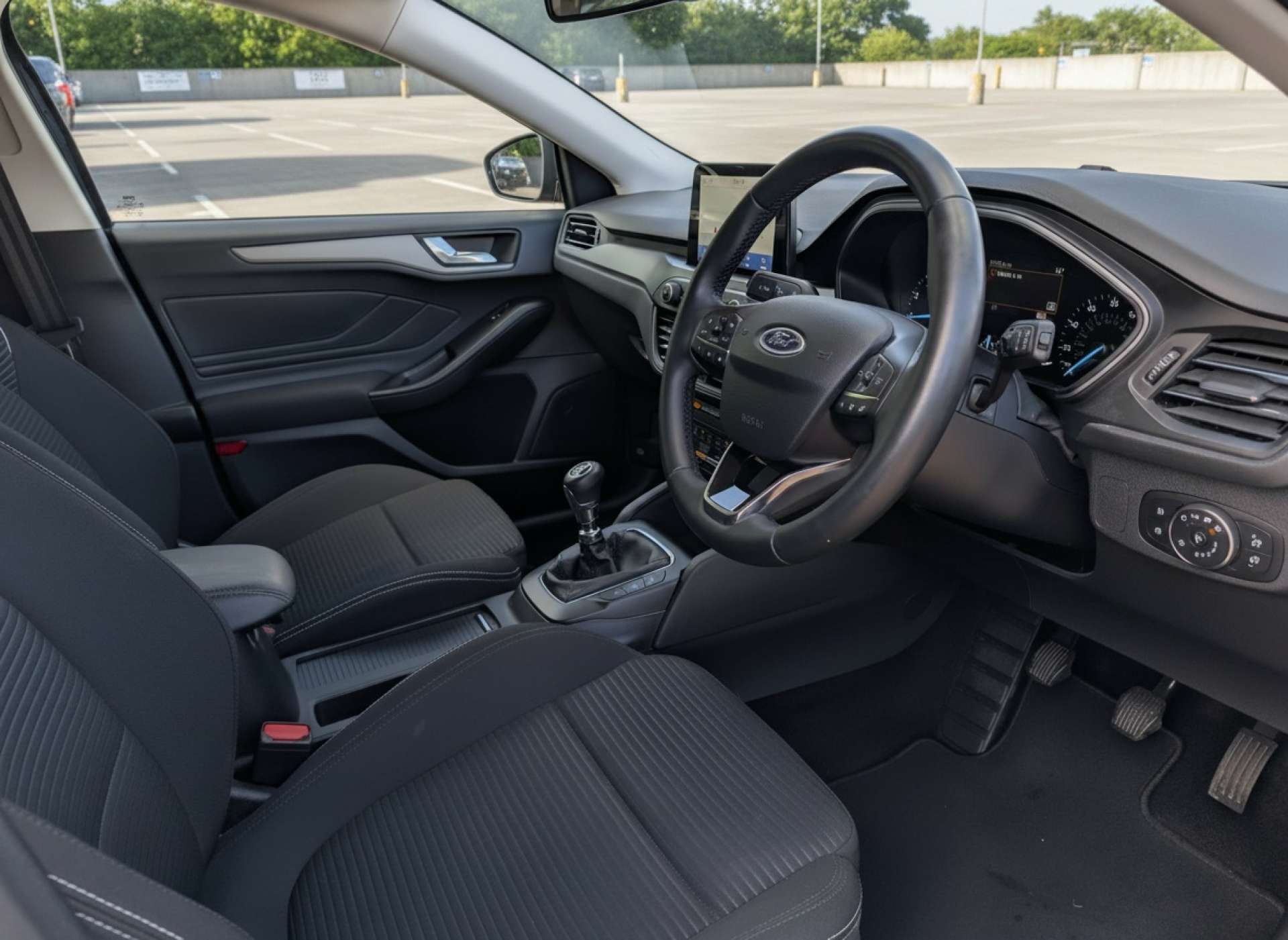 
								Ford FOCUS 1.0 Focus Titanium 5dr full									