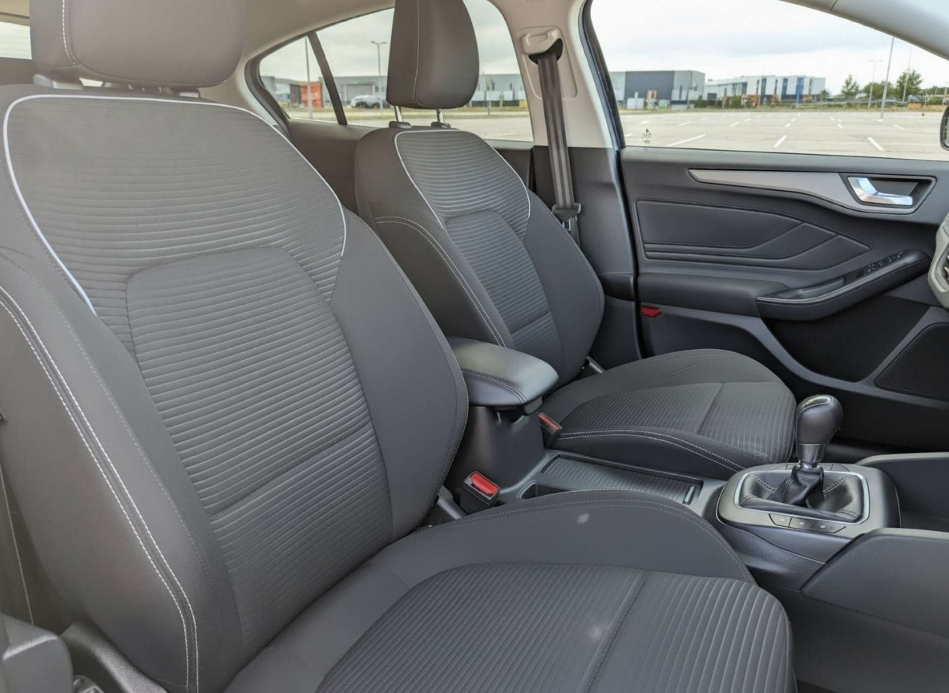 
								Ford FOCUS 1.0 Focus Titanium 5dr full									