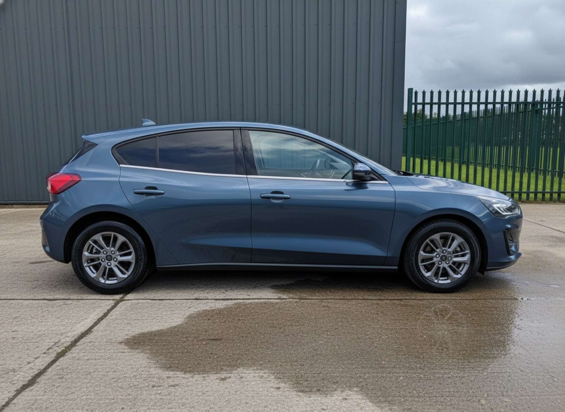 
								Ford FOCUS 1.0 Focus Titanium 5dr full									