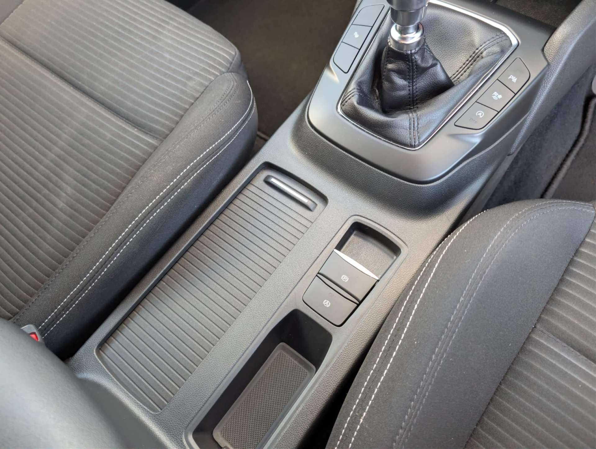 
								Ford FOCUS 1.0 Focus Titanium 5dr full									