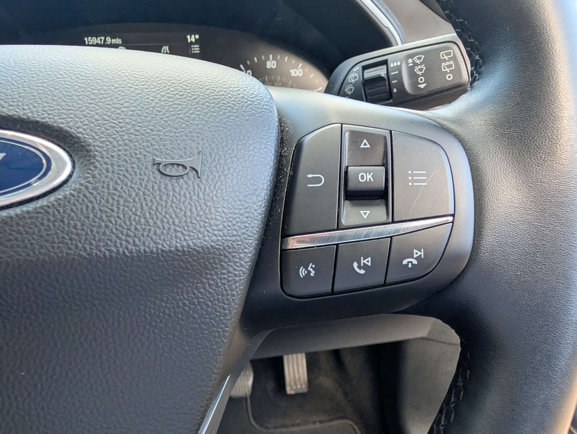 
								Ford FOCUS 1.0 Focus Titanium 5dr full									