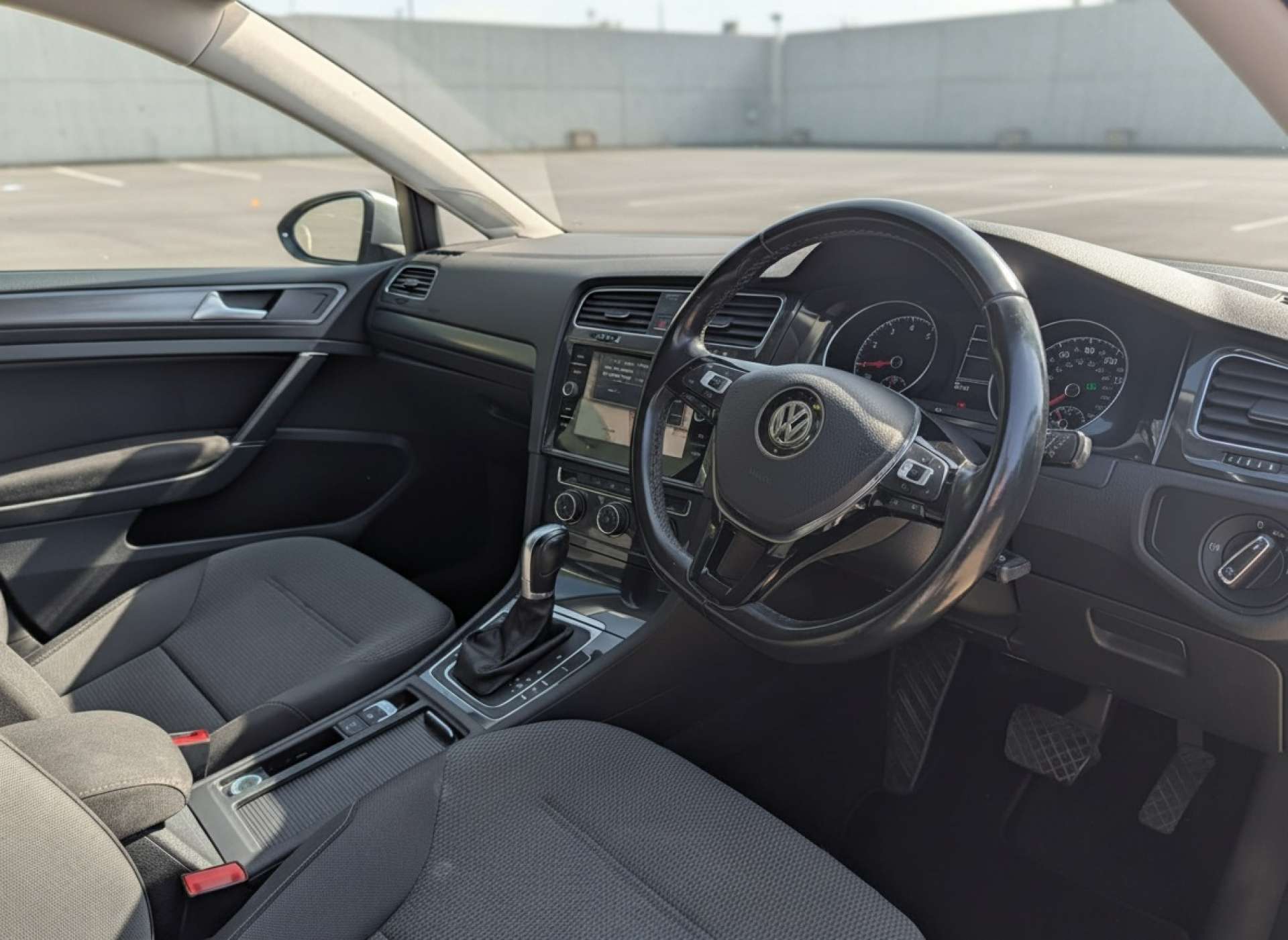 
								Volkswagen Golf 1.5 Golf SE Nav TSi Evo Semi-Auto 5dr full									
