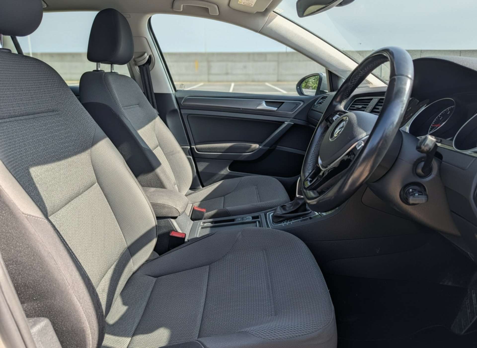 
								Volkswagen Golf 1.5 Golf SE Nav TSi Evo Semi-Auto 5dr full									