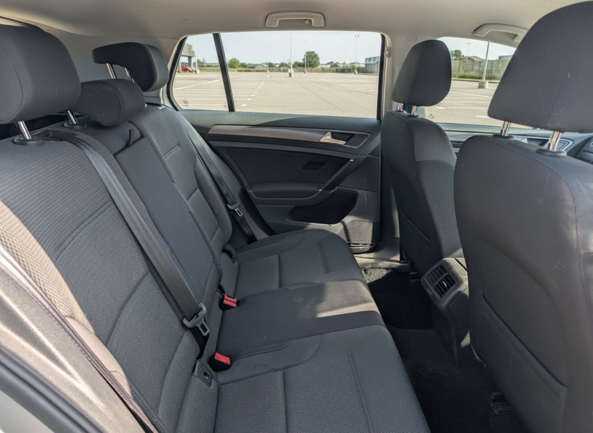 
								Volkswagen Golf 1.5 Golf SE Nav TSi Evo Semi-Auto 5dr full									