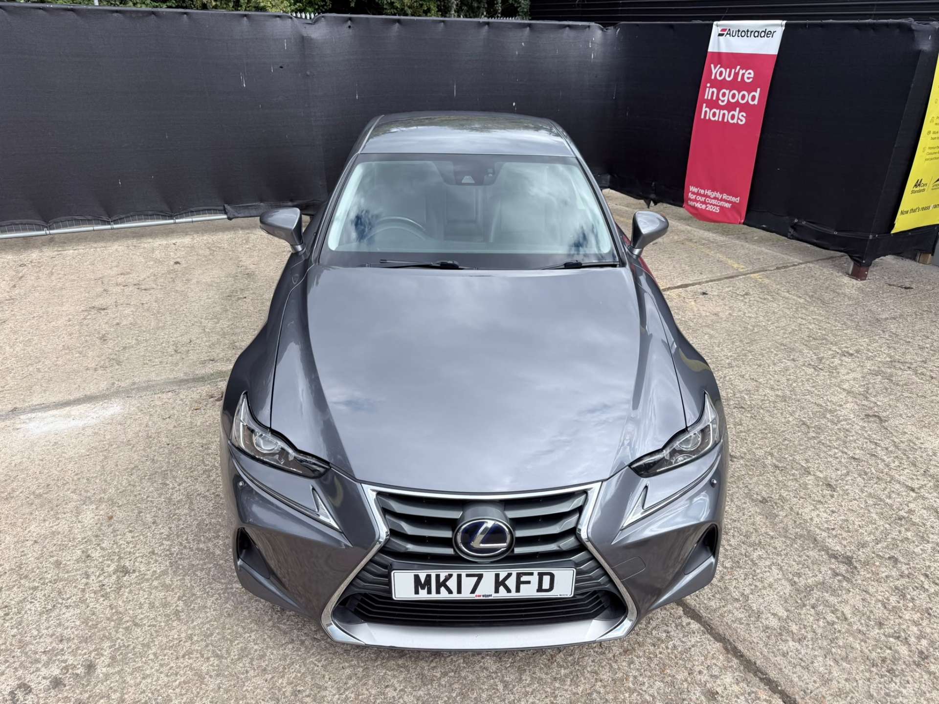
								Lexus IS 2.5 IS 300h Executive Edition CVT 4dr full									