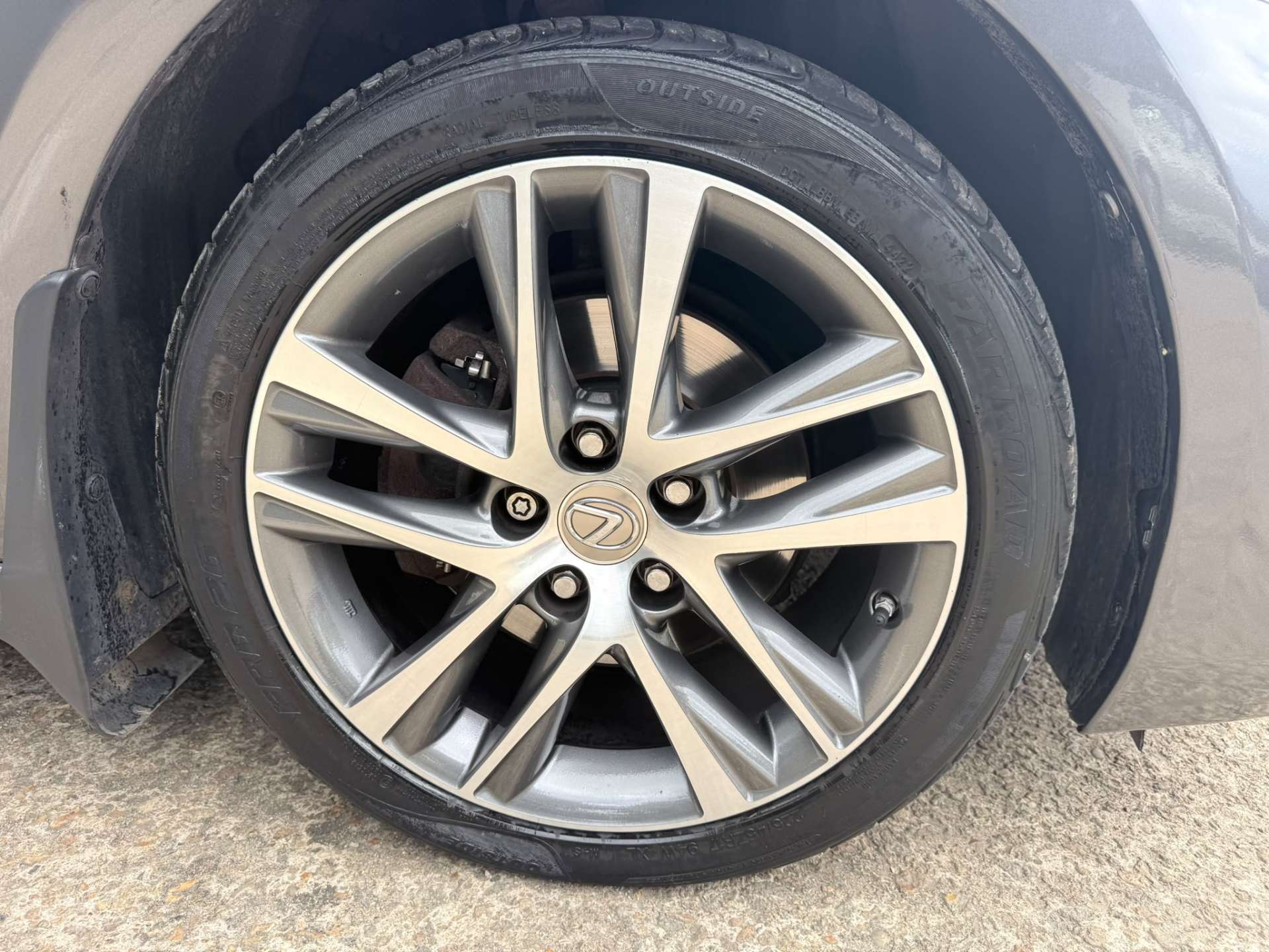 
								Lexus IS 2.5 IS 300h Executive Edition CVT 4dr full									