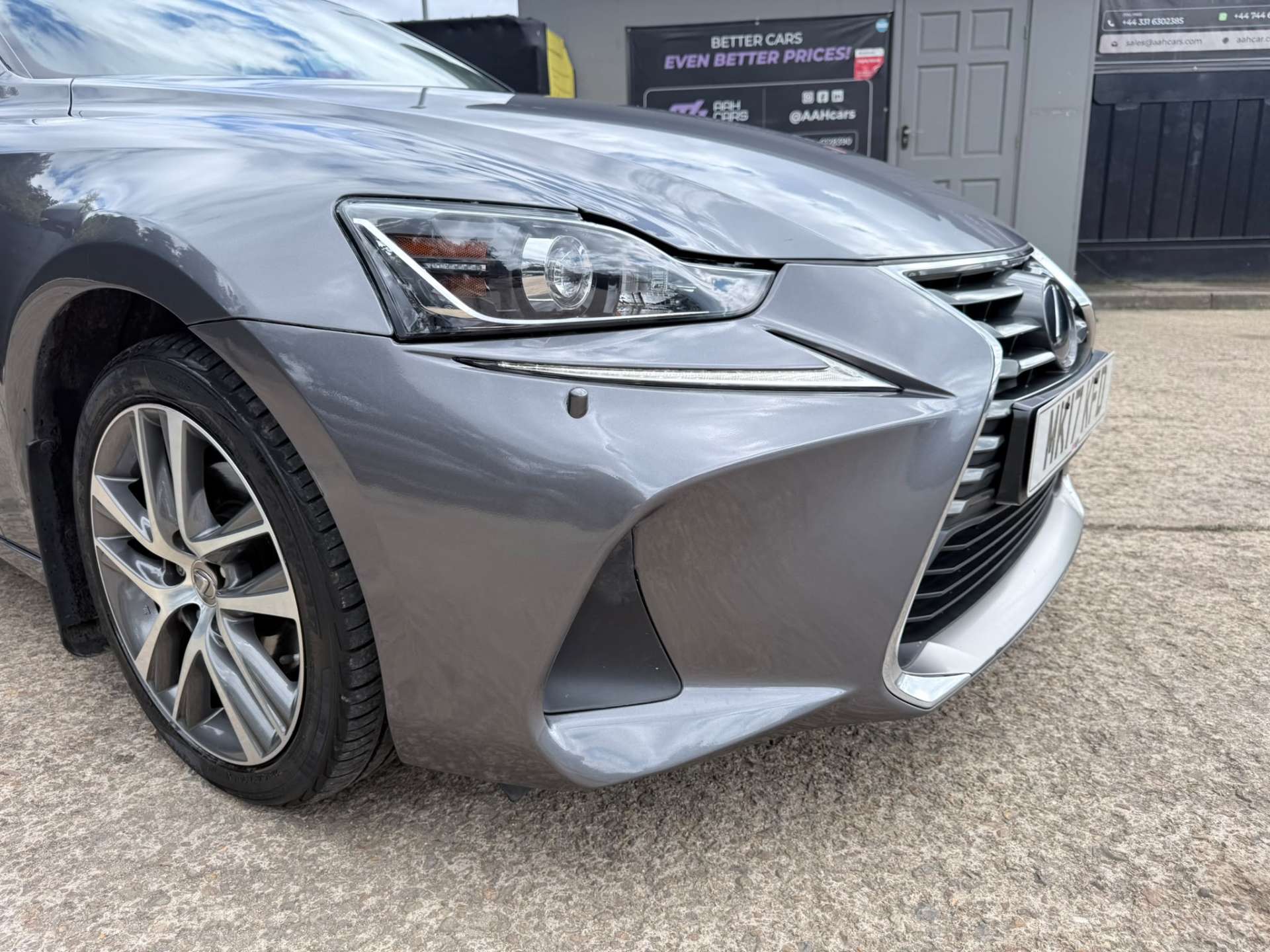 
								Lexus IS 2.5 IS 300h Executive Edition CVT 4dr full									