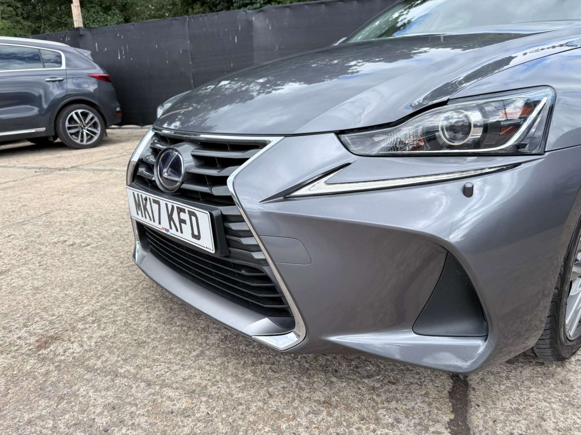 
								Lexus IS 2.5 IS 300h Executive Edition CVT 4dr full									